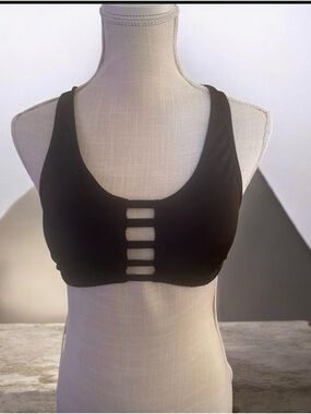 No Boundaries Black Strappy Ladder-Front Sports Bra